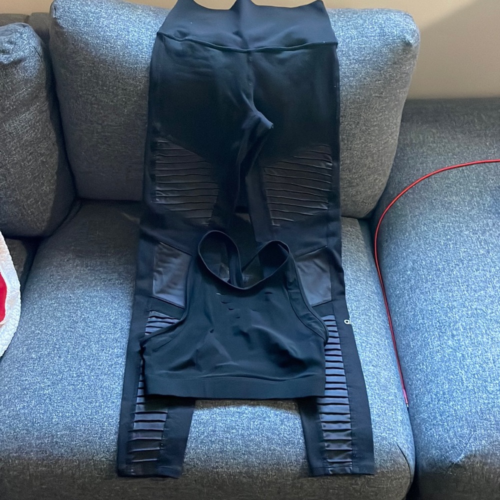 Alo workout set